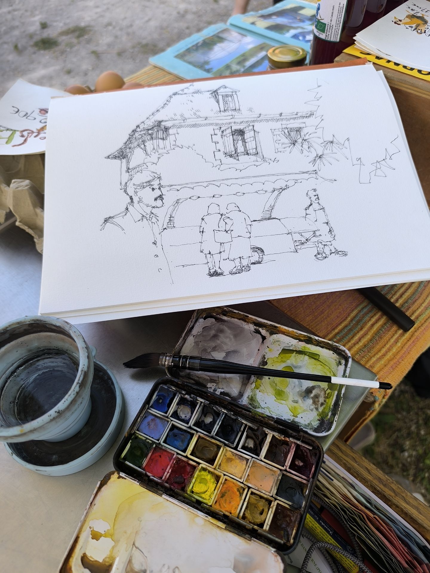 Patrimoine et ambiance dans mon carnet de croquis au marché de Beaulieu sur Dordogne